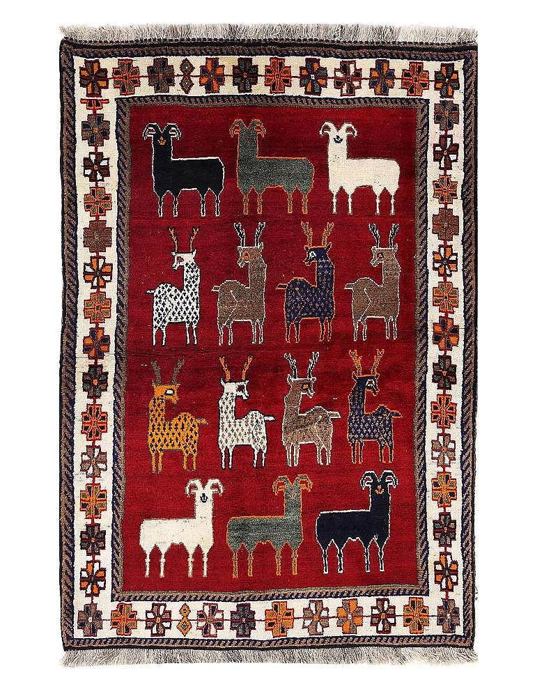Fine Hand Knotted Persian Shiraz rug 4.3"x 6'4": Fine Hand Knotted Persian Shiraz rug 4.3"x 6'4" - CIRCA 1970, Shiraz, Hand-Knotted, Lamb's Wool, 300 -D13681- 862.This item is part of our fine auction collection which includes many fine home accesso