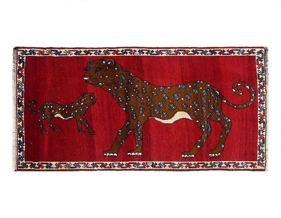Animal Pictorial Cheetah Hand Knotted Rug 2'6"X 5'7": Animal Pictorial Cheetah Hand Knotted Rug 2'6"X 5'7" - NEW, Shiraz, Hand-Knotted, Lamb's Wool, 300 -D13824- 862.This item is part of our fine auction collection which includes many fine home accessori