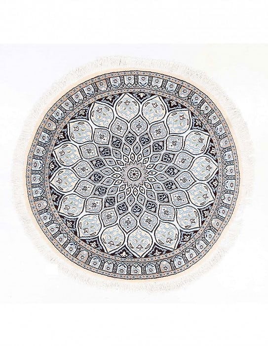Ivory Color Hand knotted Persian silk & wool Nain round rug 4'5"X 4'5": Ivory Color Hand knotted Persian silk & wool Nain round rug 4'5"X 4'5" - NEW, Nain, Hand-Knotted, Wool & Silk, 300 -D13701- 862.This item is part of our fine auction collection which includes many fin