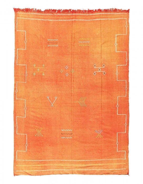 Fine Hand knotted Flat Weave morrocan rug 6' X 8'8'': Fine Hand knotted Flat Weave morrocan rug 6' X 8'8'' - circa 1970, Moroccan, Flatweave, Wool & Silk, 300 -D11864- 862.This item is part of our fine auction collection which includes many fine home acc