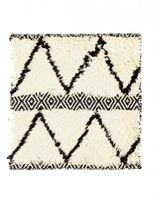 Ivory Moroccon 2'x 2'4": Ivory Moroccon 2'x 2'4" - NEW, Moroccan, Hand-Knotted, Lamb's Wool, 300 -D08490- 862.This item is part of our fine auction collection which includes many fine home accessories including antique rugs, 