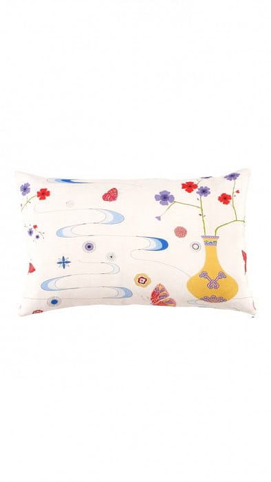 Turkish Fine Silk Pillow 16"x24": Turkish Fine Silk Pillow 16"x24" - New, Modern, Handmade , Pure Silk, 300 -PPS 31 R- 862.This item is part of our fine auction collection which includes many fine home accessories including antique ru