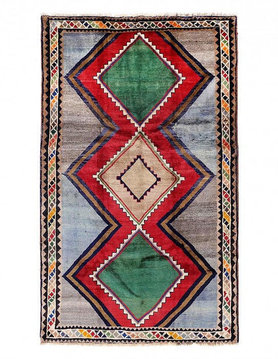 Persian Hand knotted Gabbeh rug 4'10 x 8'5": Persian Hand knotted Gabbeh rug 4'10 x 8'5" - cica 1970, Gabbeh, Hand-Knotted, Lamb's Wool, 300 -D13956- 862.This item is part of our fine auction collection which includes many fine home accessories 