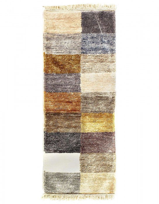 Sample of Fine Hand knotted V.Silk Modern rug 1'1"X 3'1": Sample of Fine Hand knotted V.Silk Modern rug 1'1"X 3'1" - NEW, Modern, Handmade, Bamboo Silk, 300 -D14477- 862.This item is part of our fine auction collection which includes many fine home accessori