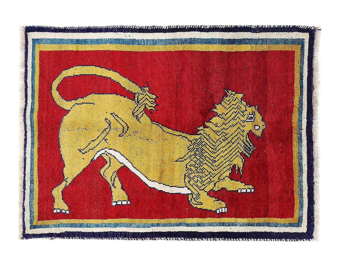 Contemporary Handmade Persian Shiraz Pictorial Lion Rug 3'5'' X 4'9'': Contemporary Handmade Persian Shiraz Pictorial Lion Rug 3'5'' X 4'9'' - New, Shiraz, Hand-Knotted, Lamb's Wool, 300 -D13443- 862.This item is part of our fine auction collection which includes many fi