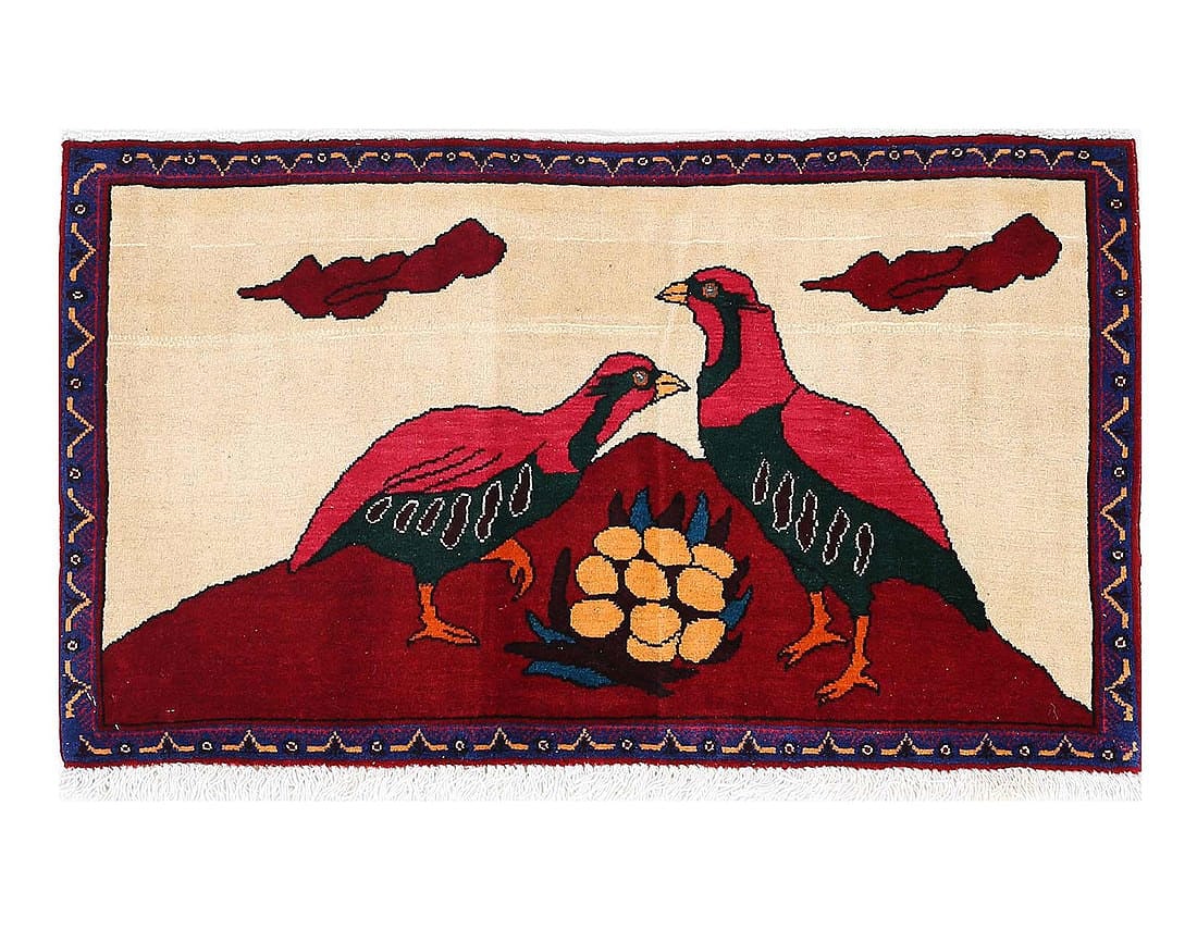 Fine Hand knotted Persian Shiraz rug 1'9'' X 3': Fine Hand knotted Persian Shiraz rug 1'9'' X 3' - New, Shiraz, Hand-Knotted, Lamb's Wool, 300 -D13401- 862.This item is part of our fine auction collection which includes many fine home accessories in