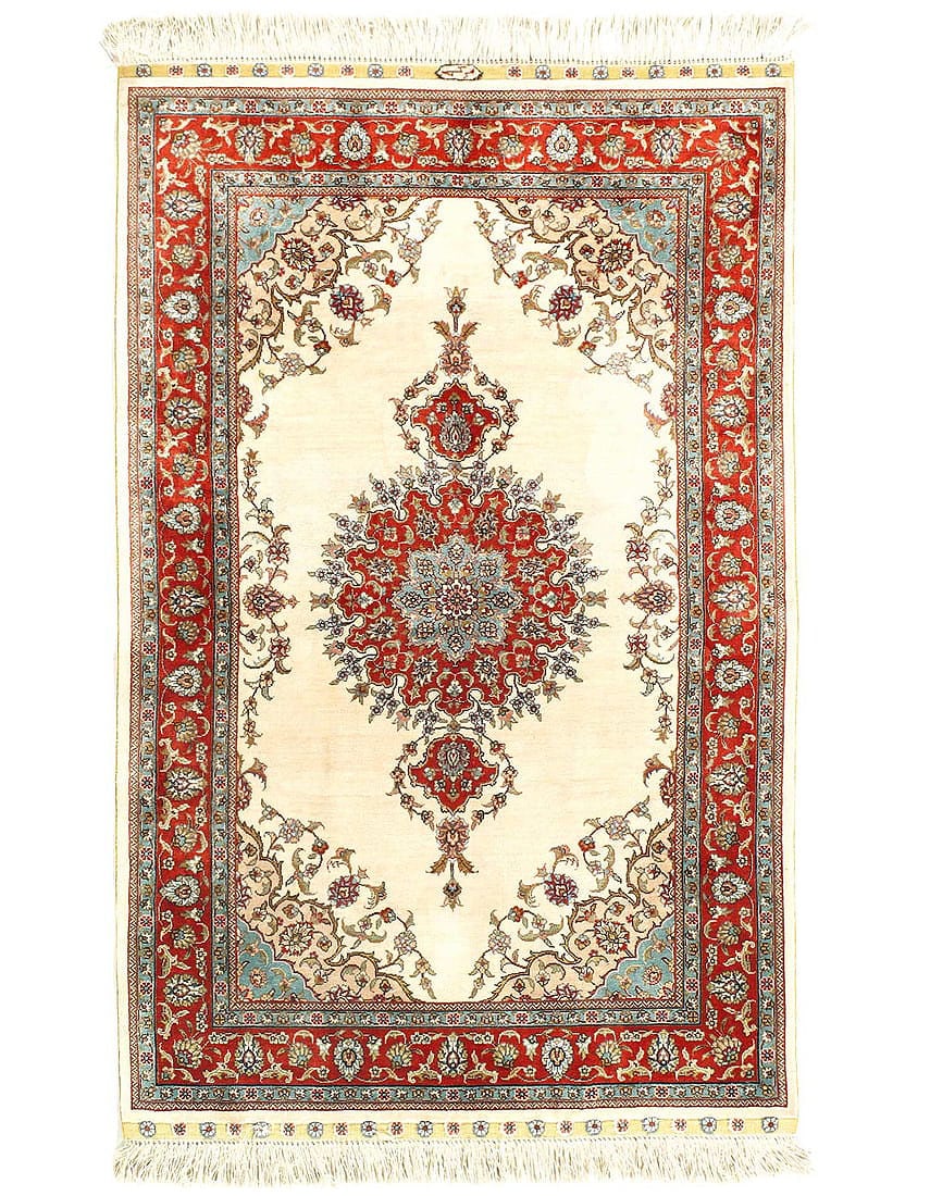 Ivory Sino Tabriz Pure silk 2'7"x4': Ivory Sino Tabriz Pure silk 2'7"x4' - circa 1990, Tabriz, Hand-Knotted, Pure Silk, 300 -D14582- 862.This item is part of our fine auction collection which includes many fine home accessories including