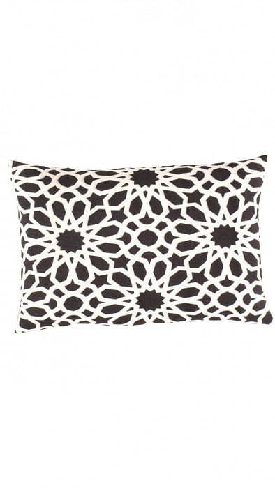 Turkish Fine Silk Style Pillow 16"x24": Turkish Fine Silk Style Pillow 16"x24" - New, Casual, Handmade , Pure Silk, 300 -PPS 20R- 862.This item is part of our fine auction collection which includes many fine home accessories including antiq