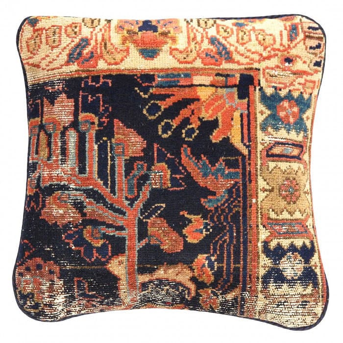 Pasargad Vintage Hand Knotted Farahan Rug Pillow - 20'' X 20''X 5'': Pasargad Vintage Hand Knotted Farahan Rug Pillow - N/A, Farahan, Hand-Woven, Lamb's Wool, 300 -K 195 A- 862.This item is part of our fine auction collection which includes many fine home accessories i
