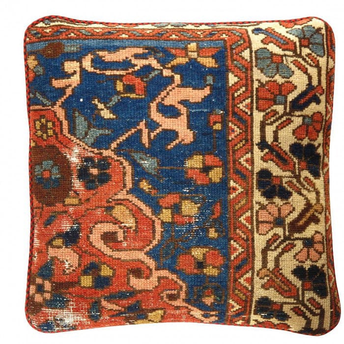 Pasargad Vintage Hand Knotted Farahan Rug Pillow - 20'' X 20''X 5'': Pasargad Vintage Hand Knotted Farahan Rug Pillow - N/A, Farahan, Hand-Woven, Lamb's Wool, 300 -K 194 B- 862.This item is part of our fine auction collection which includes many fine home accessories i