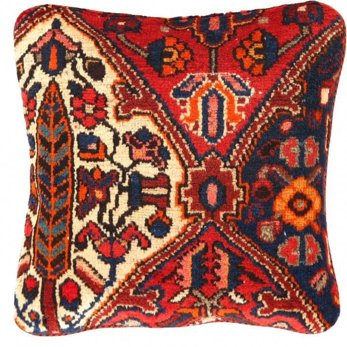 Pasargad Vintage Hand Knotted Farahan Rug Pillow - 20'' X 20''X 5'': Pasargad Vintage Hand Knotted Farahan Rug Pillow - N/A, Farahan, Hand-Woven, Lamb's Wool, 300 -K 176 A- 862.This item is part of our fine auction collection which includes many fine home accessories i