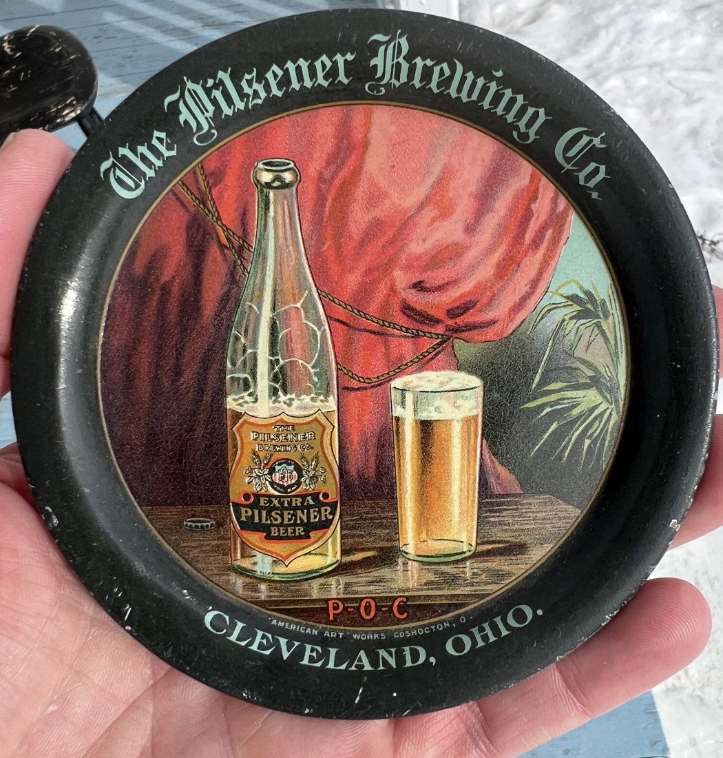 The Pilsener Brewing Brewery Co. Advertising Beer Tip Tray - Cleveland Ohio (1 of 9)