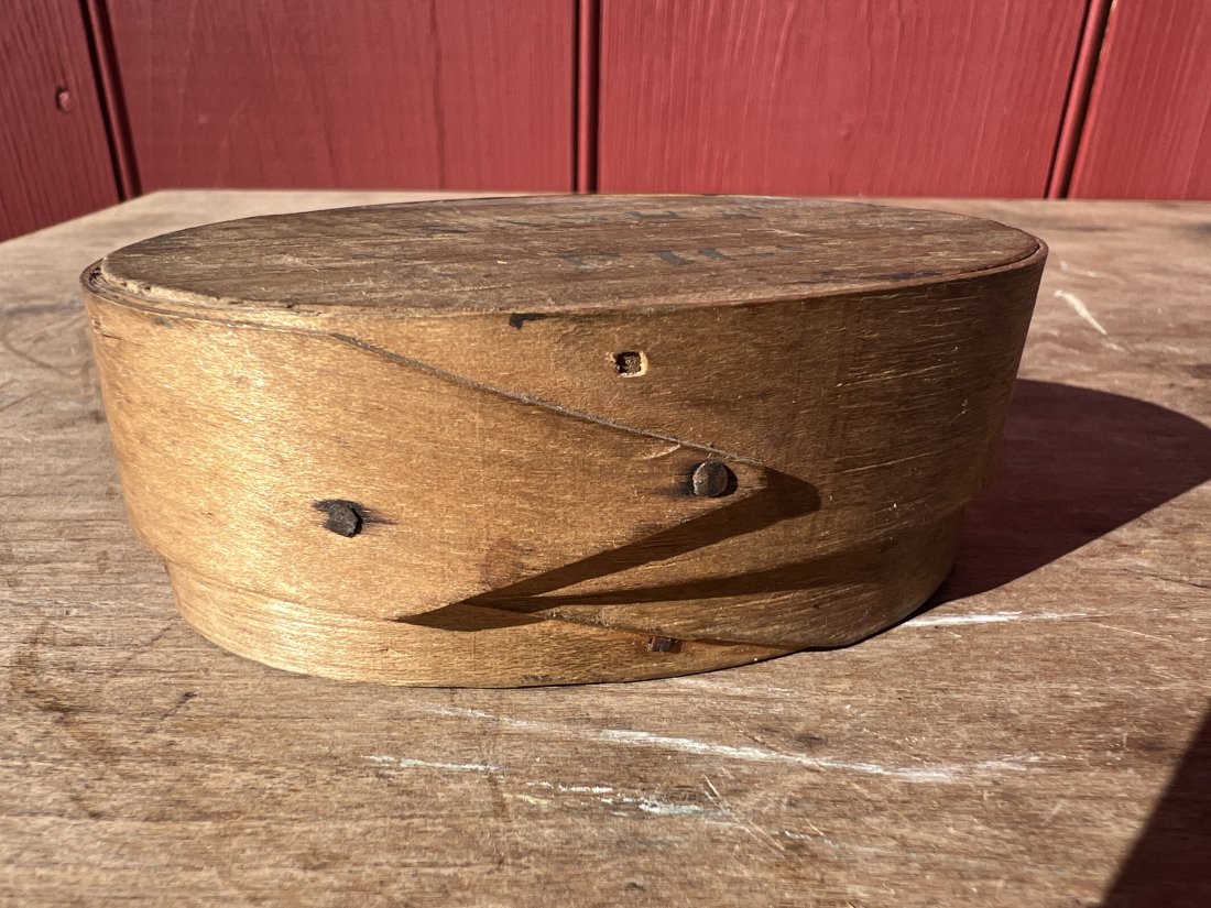 Small Washed Fig Oval Pantry Box: Measures 1.25 high by 3.25 wide. WHAT'S TO LOVE - Nice that they washed the figs.
