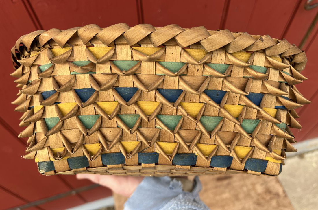 Polychrome Painted Micmac Basket Native Indian (1 of 10)