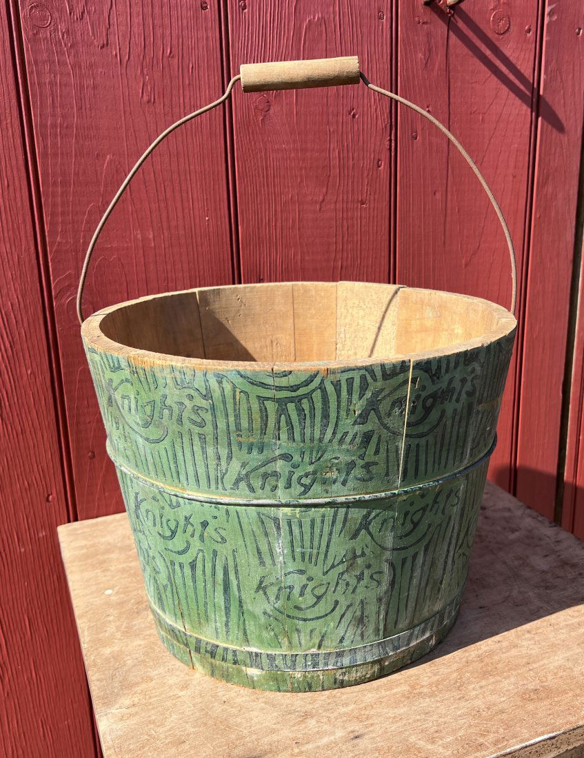 Grain Painted Green Country Pail Bucket Knights (1 of 7)