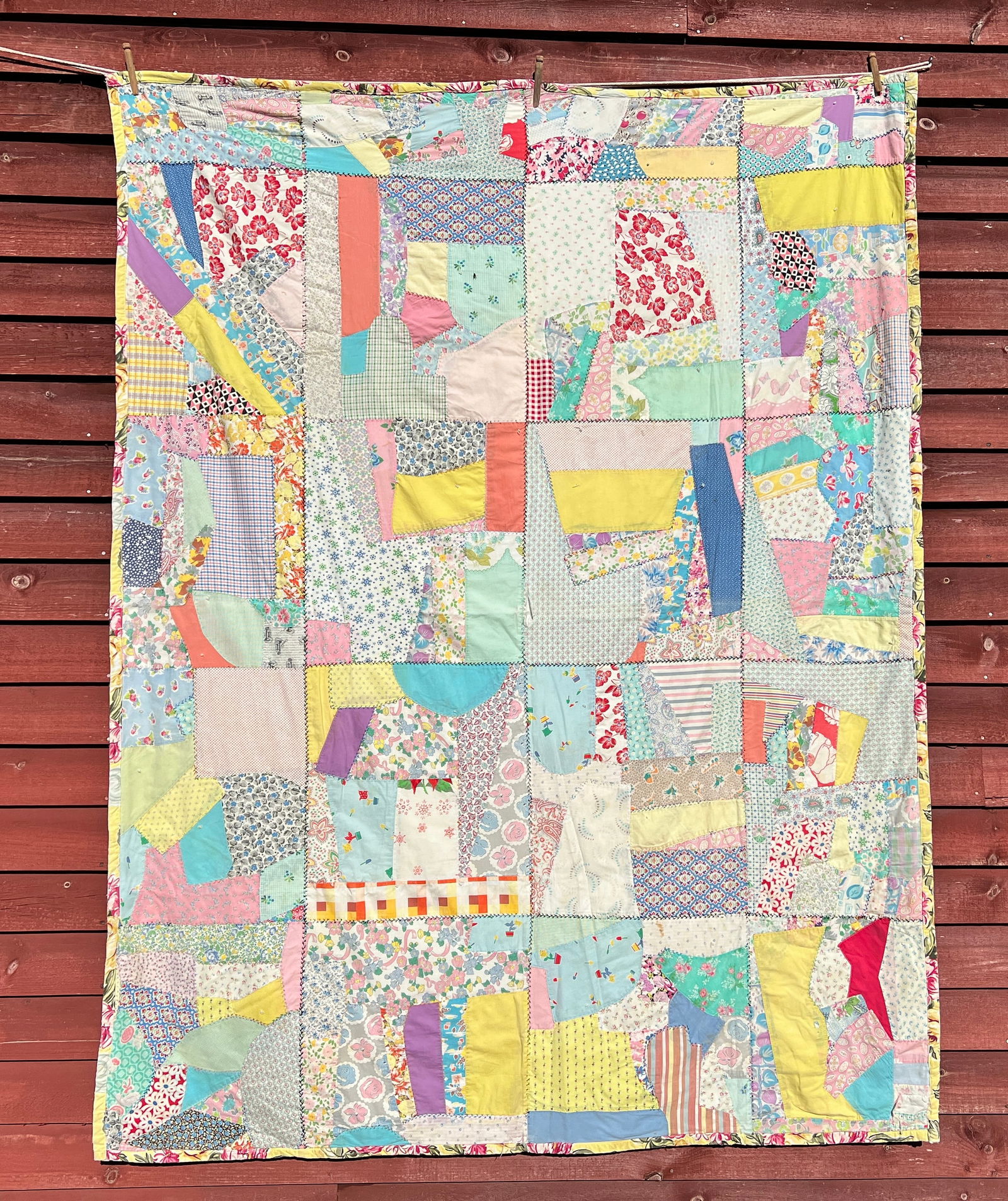Antique Patchwork Country Farm Quilt (1 of 12)