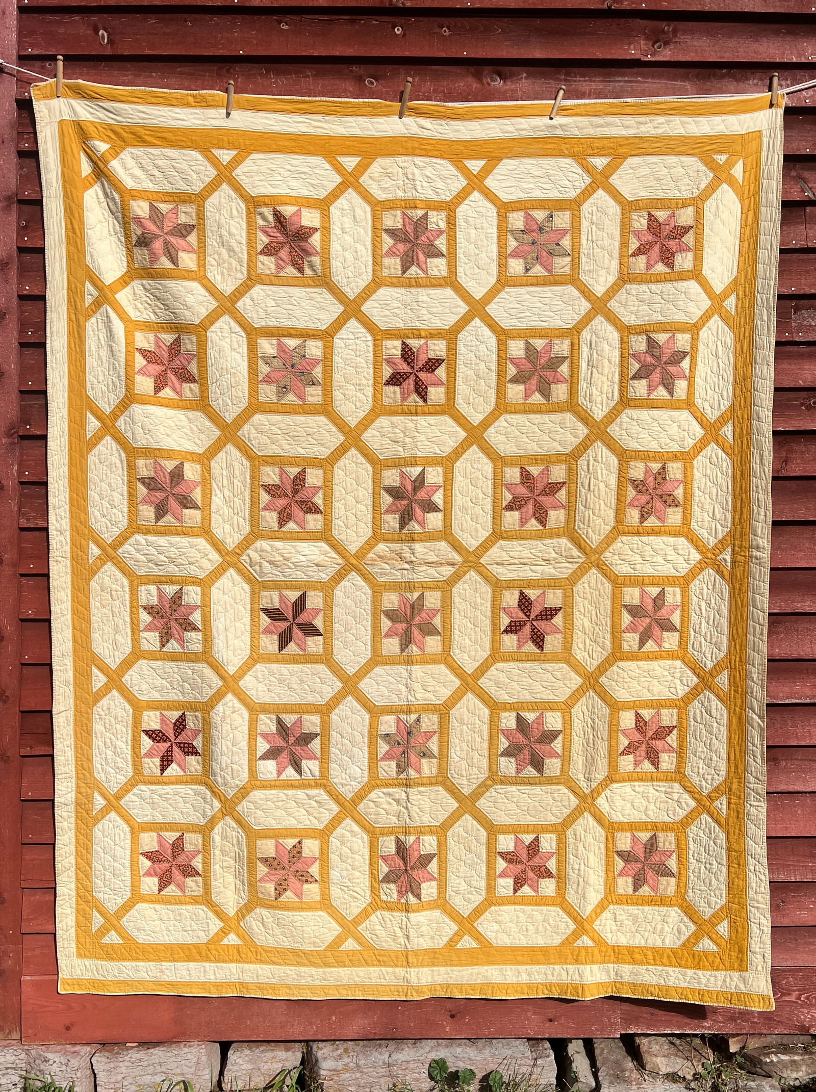 Antique Country Farmhouse Hand Stitched Mustard Quilt (1 of 15)