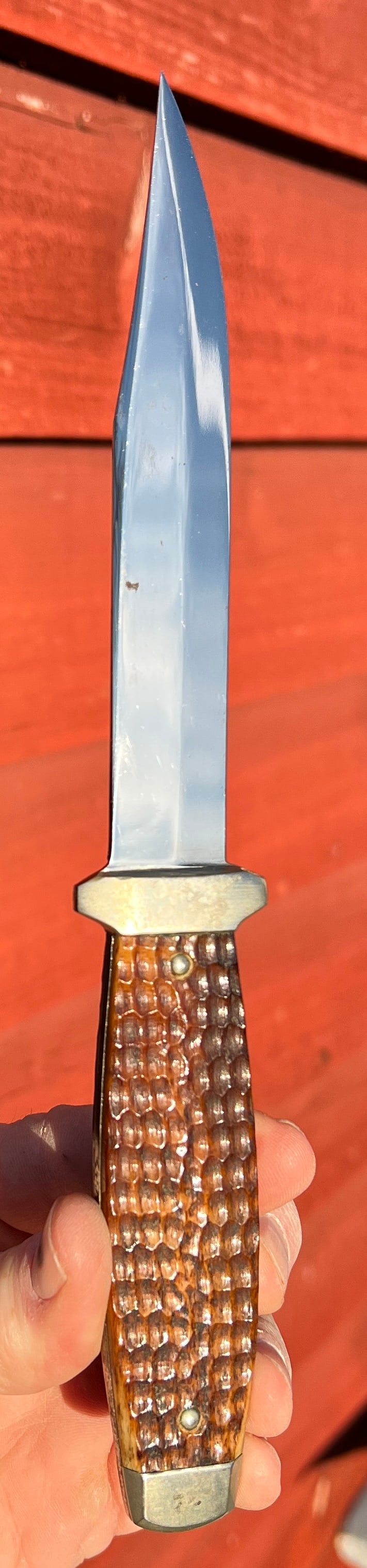 Antique Minty Case Hunting Knife Tested XX 1940's: With provenance on leather sheath. Great looking knife. What's to Love - Gonna be hard to find a better condition early Case Knife.