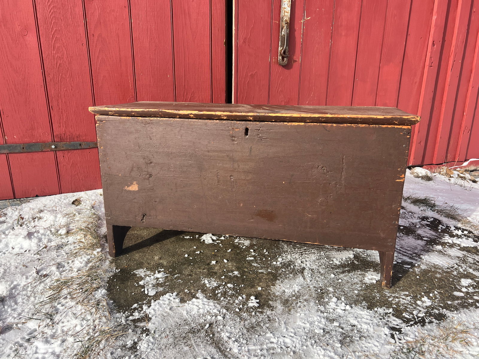 Cute Small Painted Country Farmhouse Blanket Box: Nice little size and as found. 6 board cut out feet blanket box. Nice patina. What's to Love - Came from less than a mile from my farm house.