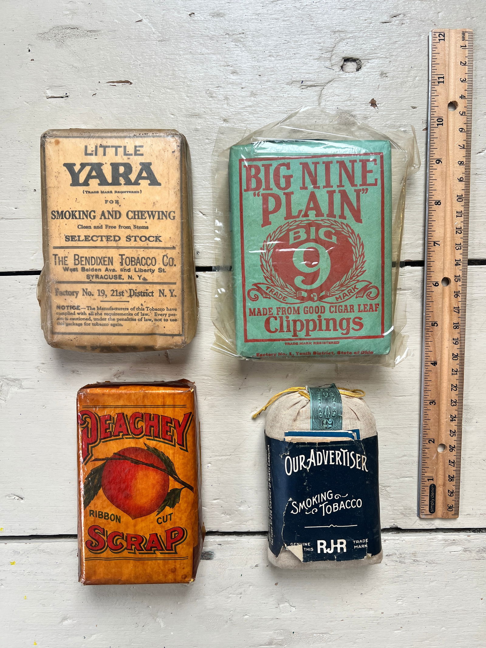 4 Advertising UNUSED Cigarette TOBACCO POUCHES w/ tax stamps original packages (1 of 5)