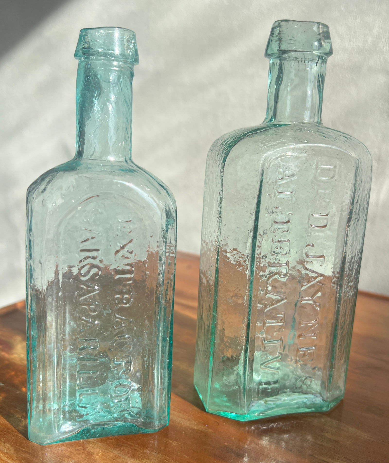2 Early Medicine Bottles Jayne's & Bristols Sarsaparilla (1 of 7)