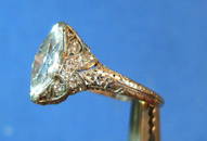 23: Antique Lady's 18k Gold & 1.7-ct Diamond Ring