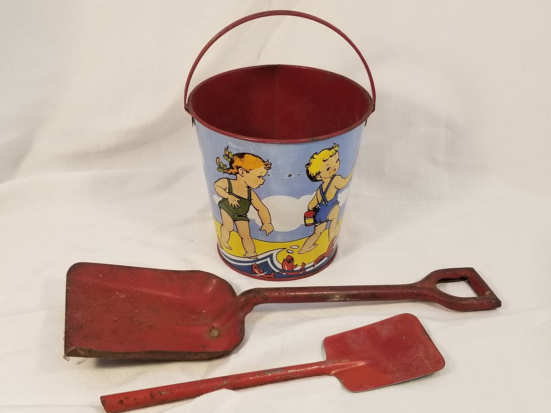 Tin sand pail & shovels - Ohio Art (1 of 6)
