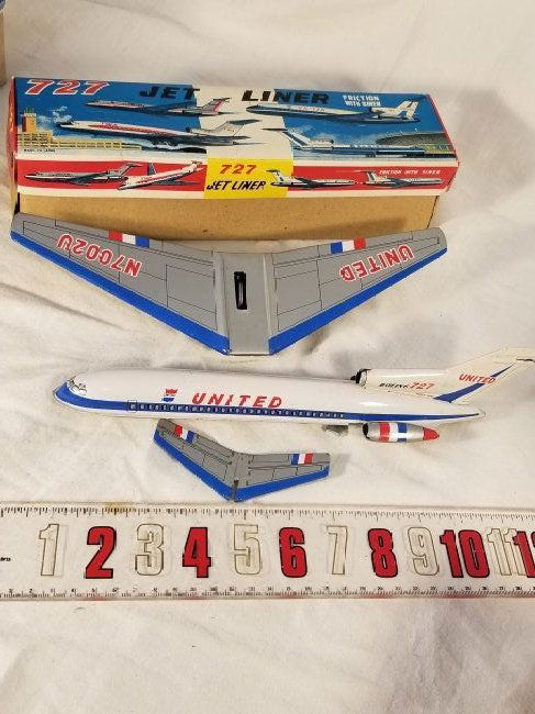 Delta Plane in Original box - Tin Friction Toy (1 of 11)