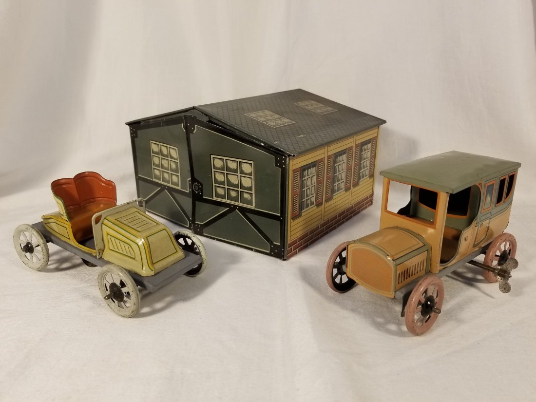 Bing Tin Garage with 2 Cars - Great Condition (1 of 15)