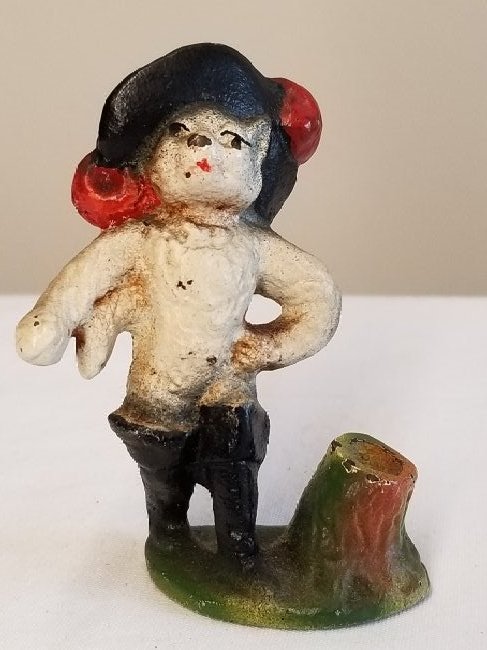 Hubley Puss-n-Boots cast iron Pencil Holder: a very nice Hubley Pencil holder, Puss-n-boots, he is about 2 1/2 inches tall