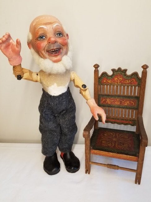 Large Vintage Santa Doll ~Paper Mache & Wood (1 of 7)
