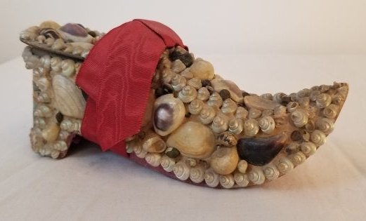 Sailors Valentine Shoe Shaped Box w/Shells (1 of 5)