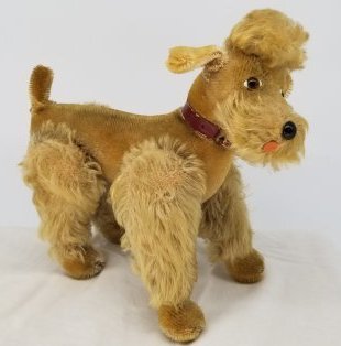 Vintage Steiff Poodle: This is a great old Steiff Poodle, No damage, about 6 inches tall, we do in house shipping at cost, Fast and Easy, please ask any questions before you bid, please follow me on Instagram Chasbach1 or o