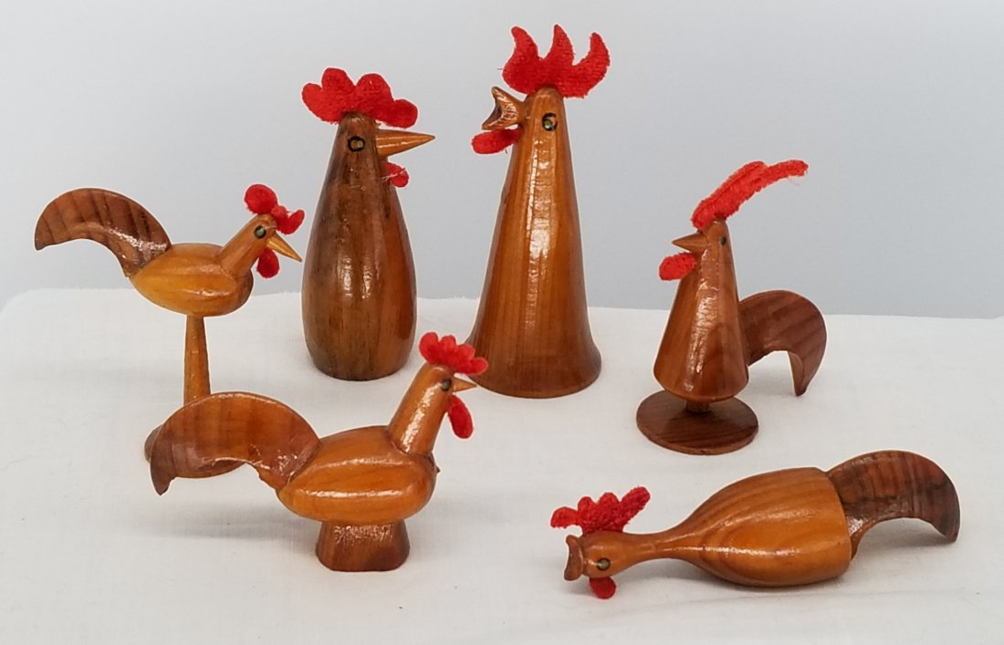 Wooden Toy Roosters: Great Set That Displays very well and VERY Well Made! see photos for condition, about 2 1/2 inches tall, displays well, please note her eyes, they seem to have turned and odd color? we do in house shi