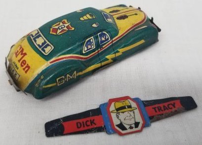 Tin Dick Tracy Ring & G Men Car (1 of 2)