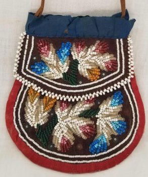 Native American beaded Bag ~ Early 20th Century (1 of 3)