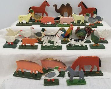 Set of 28 Vintage German Wooden Animals ~ Great Size & Paint: Here are 28 very neat old wood toy animals, they are well made and very well painted, painted on both sides, they display well, horse is about 7cm tall, Fast and Easy In house packing and shipping or