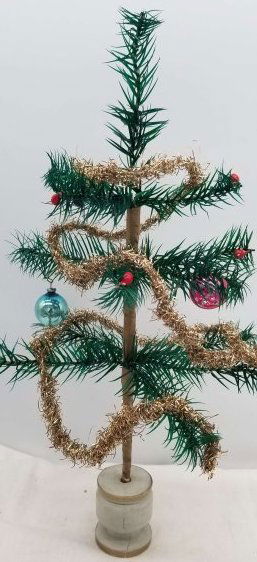 Sm Christmas Feather Tree ~ Spool Base (1 of 4)