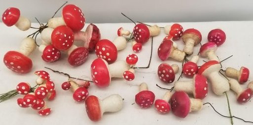 Large Collection of Old German Spun Cotton Mushrooms (1 of 4)