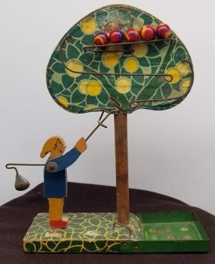 Apple Picker French Marble Game (1 of 4)