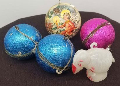 Collection Old Cardboard & Plastic Candy Container Decorations (1 of 2)