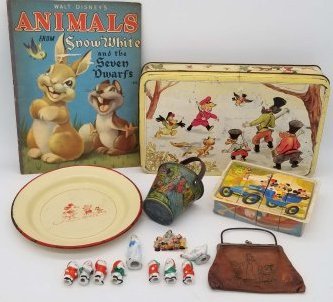 Collection Old Snow White & Other Assorted Disney: a nice little Disney collection, tin, leather, celluloid, porcelain, Enamel