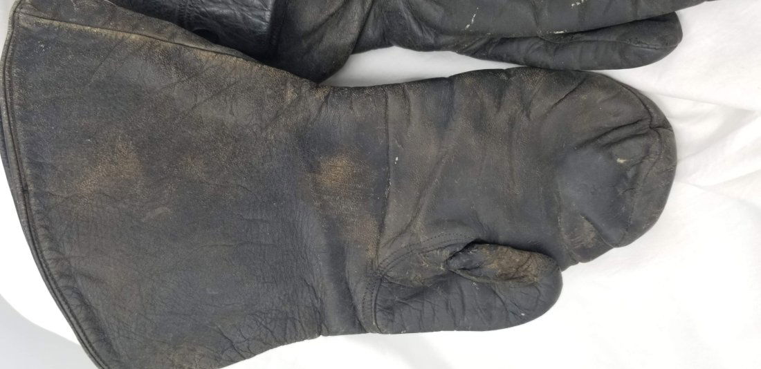 Vintage Leather Motorcycle Helmet & Gauntlet Gloves (1 of 6)