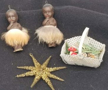 Unusual Old Feather Tree Ornaments (1 of 4)