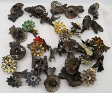 Old Christmas Feather Tree Candle Clips (1 of 4)