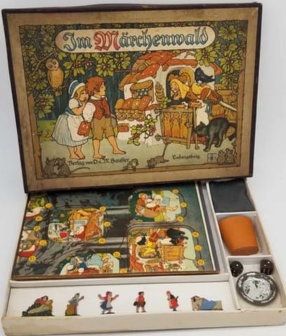 Hansel & Gretel Game ~ Lead Figures: a beautiful game, there are 6 lead figures, game board and other assorted pieces, box is about 11 x 15 inches