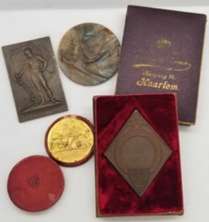 Bronze Medals ~ KLM ~ Founding Dutch Stock Exchange ~ Dog Show: 4 nice old bronze medals, two have boxes, see photos for condition and details, KLM is about 2 1/4 inches across