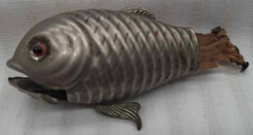 Fish Figural Tape Measure: Great Fish Figural tape measure, there fin on the bottom cranks the tape in, missing one eye, jaw is not connected on