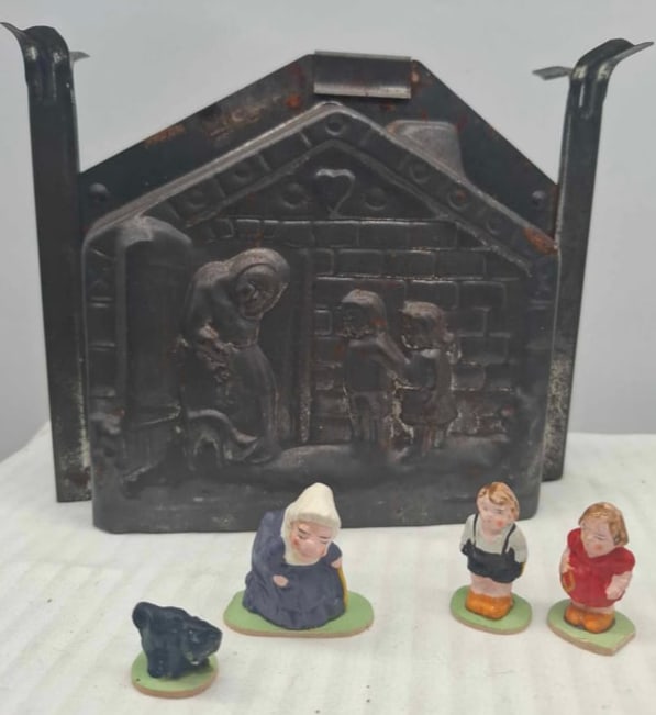 Hansel & Gretel Chocolate Mold and Paper Mache Figures (1 of 6)