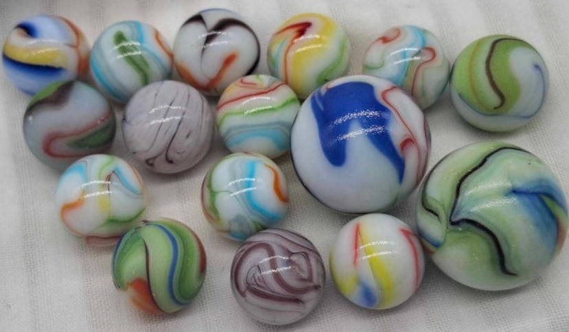 Vintage Marbles: Very nice old Machine-made Marbles, it is part of a one owner collection we are selling, largest about 2.2 cm